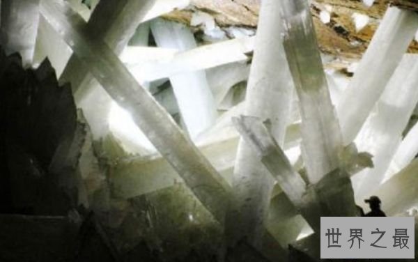 世界上最大的水晶洞穴 高温高湿度的生命禁区