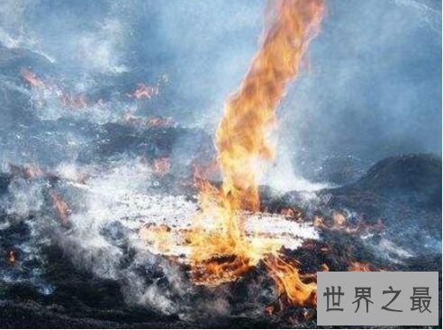 4.美国火焰龙卷风 2008年