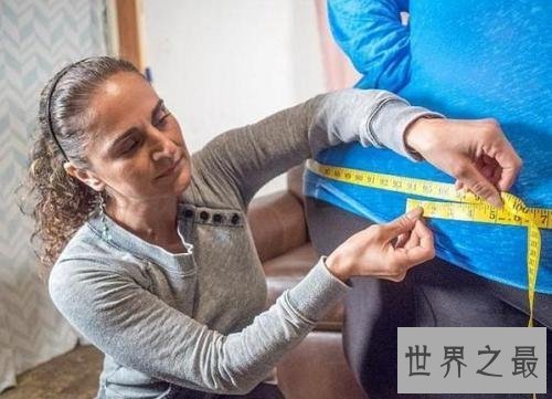 【图】美国臀围最大者Westley，臀围2.14米信心死在增肥路