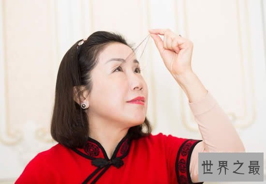 【图】世界上最长的睫毛，美女尤建霞睫毛长12.4厘米
