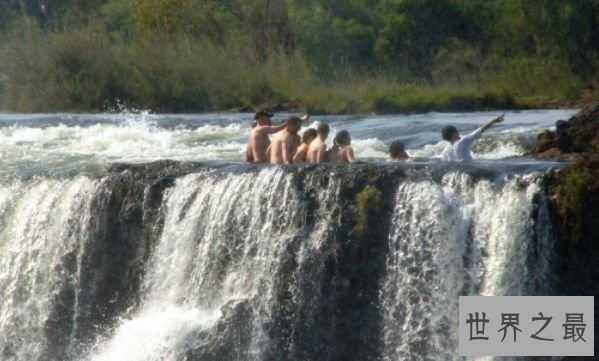 世界上最刺激泳池 享用魔鬼的拥抱