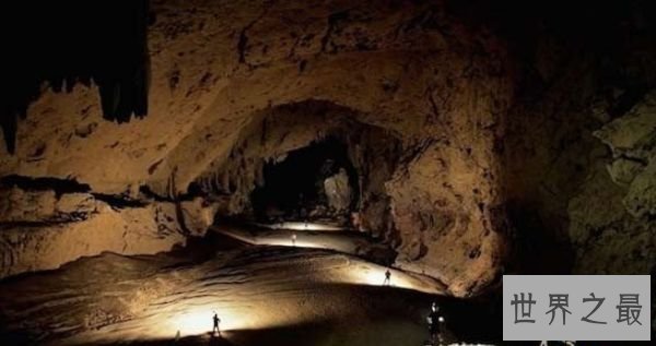 世界上最深的洞穴 探求地底2000米的秘密 世界上最深的洞穴 探求地底2000米的秘密