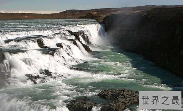 黄金瀑布，冰岛