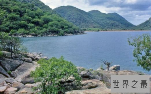 【图】世界上最深的湖泊 贝加尔湖深度1637米