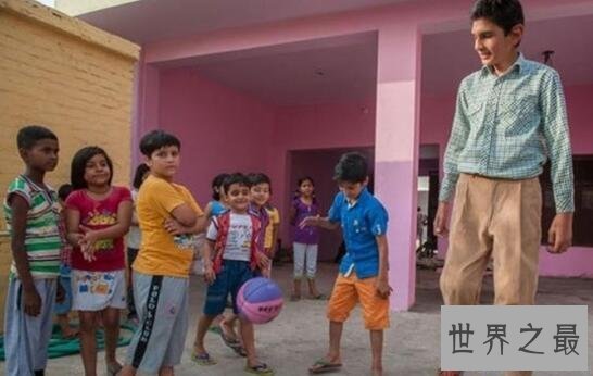 【图】世界上最高的儿童，印度男孩卡兰·辛格(8岁2米