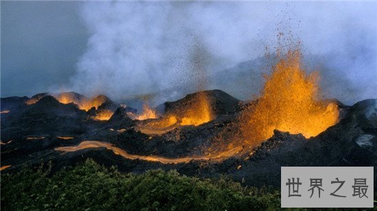 【图】火山迸发局面十分震撼 路径之地水深炽热