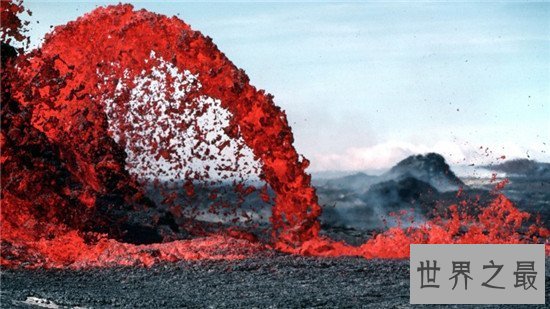 【图】火山迸发局面十分震撼 路径之地水深炽热