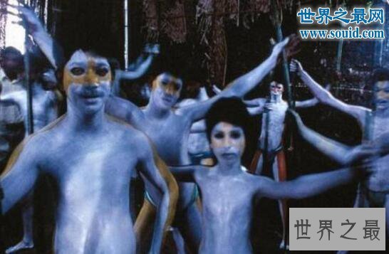 【图】世界上最奇怪的民族，奥坎基查尔族人(蓝色人种