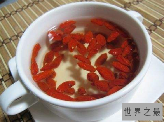 【图】枸杞子泡水喝的效用 小小枸杞可不止能补肾哦