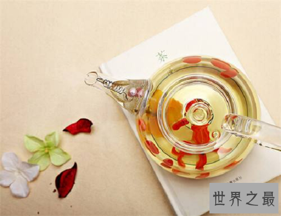 【图】枸杞子泡水喝的效用 小小枸杞可不止能补肾哦