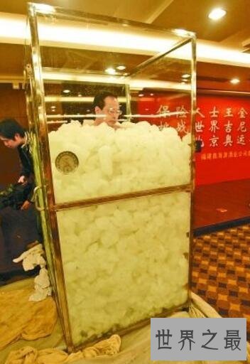 【图】世界上最不怕冷的人，王金图在冰中呆长达100分