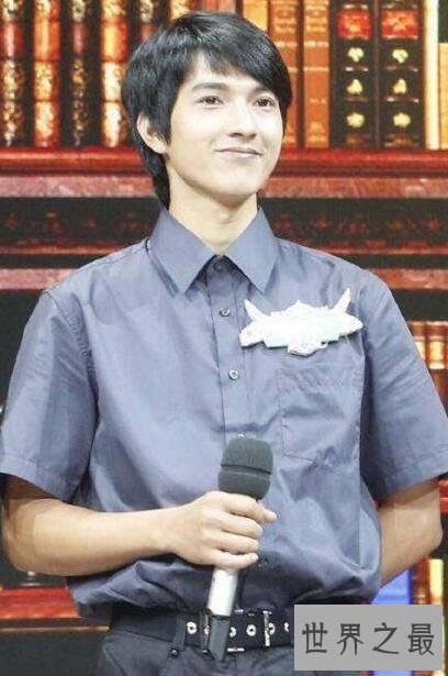 【图】最帅快递小哥戴卓文，迷倒无数人被要求出道