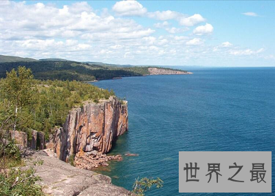 【图】世界上最大淡水湖 面积可达38万平方米！