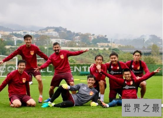 河北华夏幸福足球俱乐部