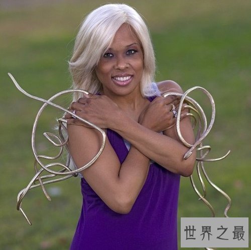 【图】世界上最长的指甲，指甲最长的人(长9.09米)