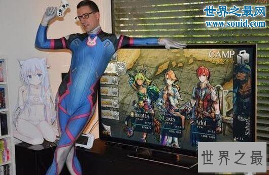 【图】世界第一宅男，吃饭都要用手办的瑞士小伙