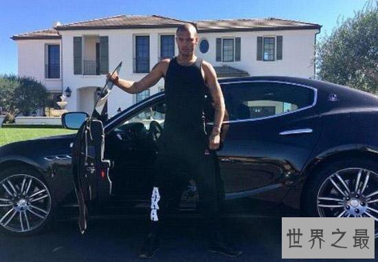 【图】世界最帅囚犯杰里米·米克斯，出狱后开豪车住豪