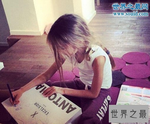 【图】世界上最美的女孩，10岁克莉丝汀娜(模特界的“