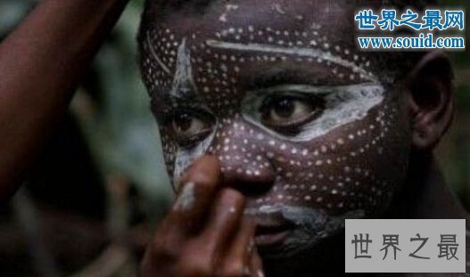 【图】世界上最原始的部落，俾格米人(8岁性生存/母乳