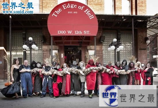 【图】世界上最大的圈养蛇，长7.62米/重272斤